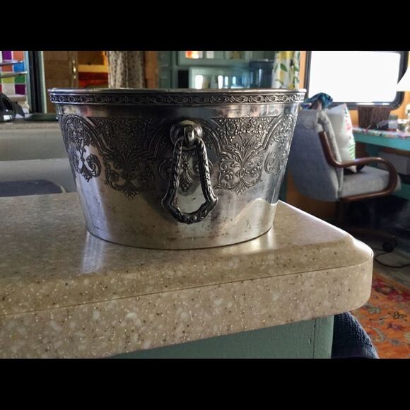 Wilcox SP Antique Champagne Bucket with Insert Ornate Detailing  Vintage Barware - Picture 3 of 7